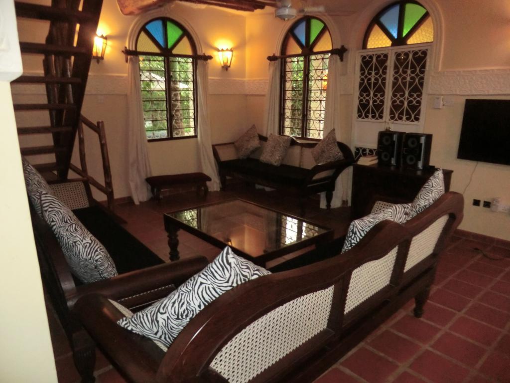 Villa Lamuhouse เดียนีบีช ภายนอก รูปภาพ