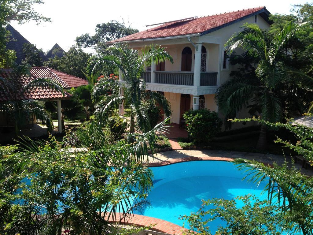Villa Lamuhouse เดียนีบีช ภายนอก รูปภาพ